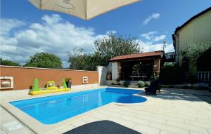 Stunning Apartment In Kosinozici With Wifi 