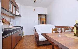 Awesome Apartment In Starigrad Paklenica 