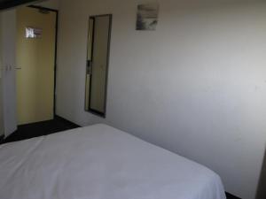 Hotels Initial by Balladins Bethune : photos des chambres