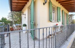 Cozy Apartment In Capezzano Pianore
