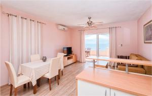 Holiday Home Zastrazisce With Sea View 04