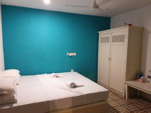 Beach Heaven Maldives - Golden Turtle Guest House