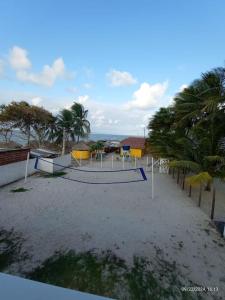 Apartamento no Forte Orange - Itamaraca, pé na areia de frente para o mar