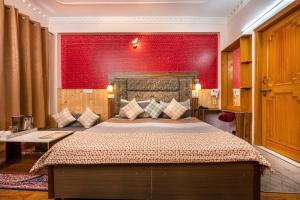 The Bougainvillea, Mcleodganj