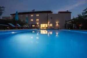 Villa Sara - Tolići