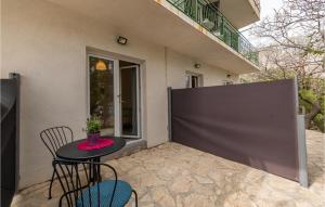 Cozy Apartment In Novalja With Wifi 