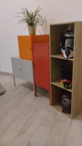 Sejours chez l'habitant Chambre avec grand bureau sdb partagee : photos des chambres