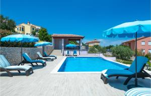 Amazing Apartment In Ravni With House Sea View 