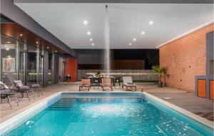 Stunning Home In Liznjan With Wifi 