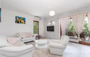 Amazing Apartment In Matulji With Wifi