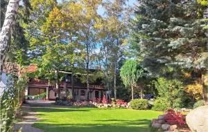 Awesome Home In Boruja With Lake View - Zbąszyń