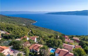 Amazing Home In Plomin With Kitchen