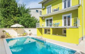 5 Bedroom Awesome Home In Pula