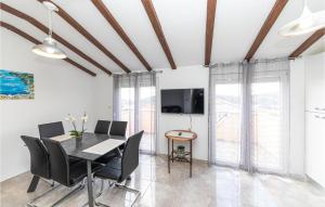 Cozy Apartment In Sevid With Wifi