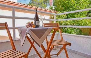 Cozy Apartment In Rabac With Kitchen 