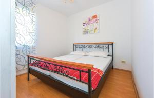 One-Bedroom Apartment In Vodice