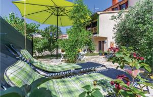 Awesome Apartment In Vinkuran With Wifi