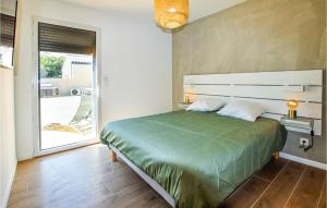 Maisons de vacances Amazing Home In Cleon D' Andran : photos des chambres