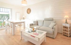 1 Bedroom Gorgeous Apartment In Cabourg