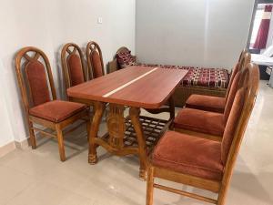 Relaxing & Spacious Homestay 3BHK, 102