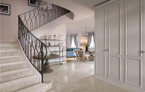 Amazing Home In Vabriga With Kitchen 