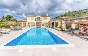Maisons de vacances Gorgeous Home In Grimaud With Wifi : photos des chambres