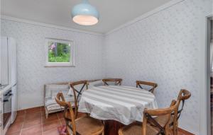 Cozy Home In Rab With House Sea View