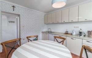 Cozy Home In Rab With House Sea View