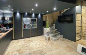 Maisons de vacances 2 Bedroom Amazing Home In Sommieres : photos des chambres