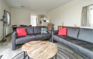 Nice Home In Oosterwolde With Wifi