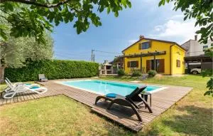 Lovely Home In Kastel With Wifi - Bibali