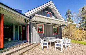 Cozy Home In Trollhättan