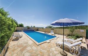Beautiful Apartment In Vrana With Wifi 