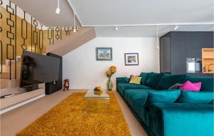 Amazing Home In Rastane Gornje