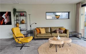 Lovely Home In Balk With Kitchen