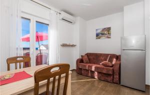 Nice Apartment In Banjol With House Sea View 