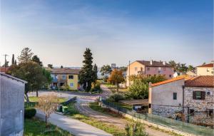 Beautiful Home In Umag With Wifi