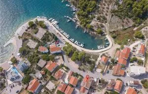 Nice Home In Tribunj Sovlje With Wifi - 索夫列