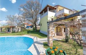 2 Bedroom Cozy Apartment In Veli Jezenj 