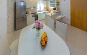 3 Bedroom Lovely Home In Plat 