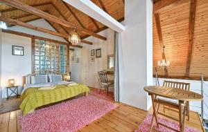 Nice Home In Falinic Breg With Sauna