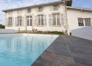 Maisons de vacances Domaine Bordenave : Maison 7 Chambres