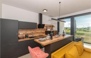 1 Bedroom Nice Apartment In Jezera