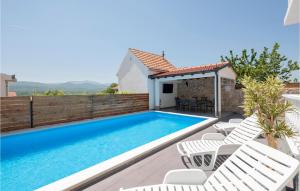 Lovely Home In Glavina Donja With Wifi