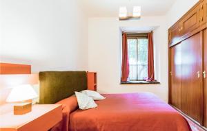 2 Bedroom Lovely Apartment In Cordoba