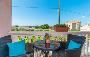Amazing Apartment In Biograd Na Moru 