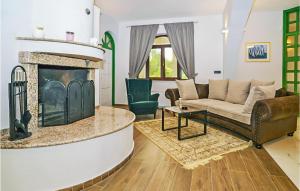 Pet Friendly Home In Jurdani With Sauna 