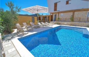 Lovely Home In Brodarica