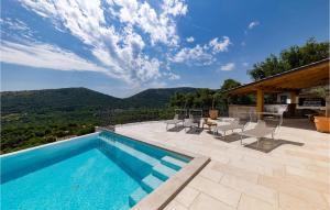 Gorgeous Home In Bribir With Wifi