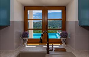 Gorgeous Home In Bribir With Wifi 